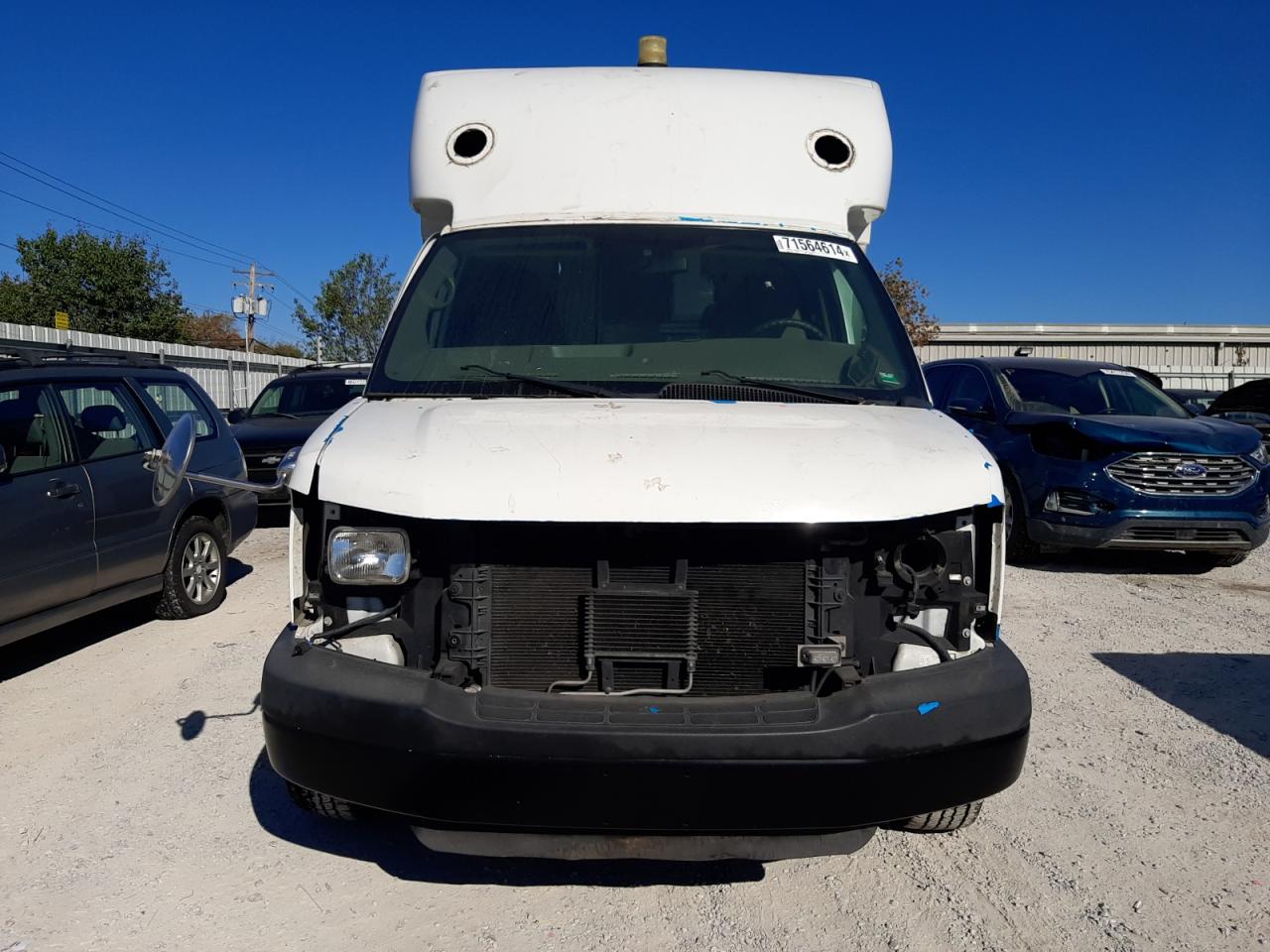 2010 Chevrolet Express - Image 5