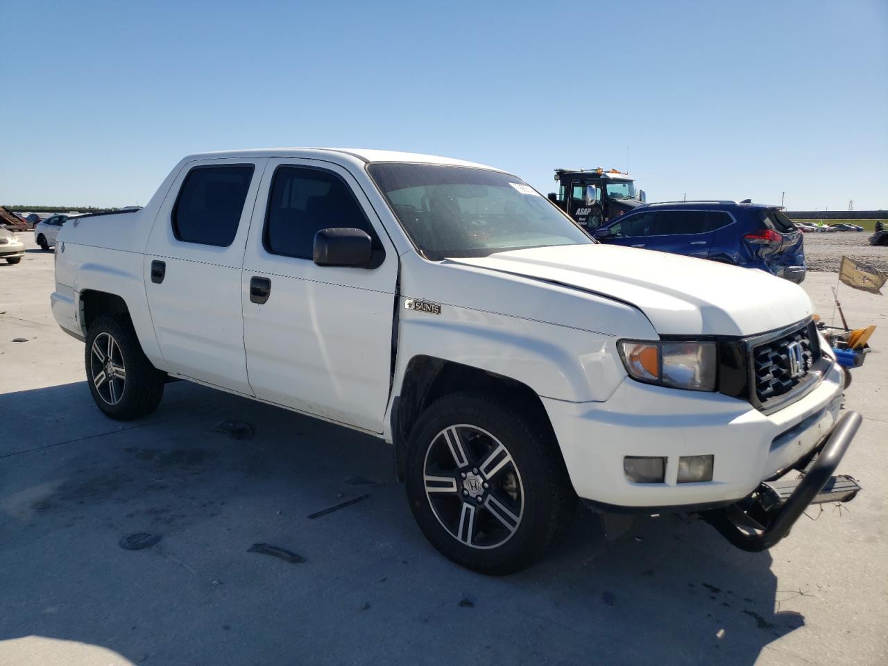 2013 Honda Ridgeline - Image 4