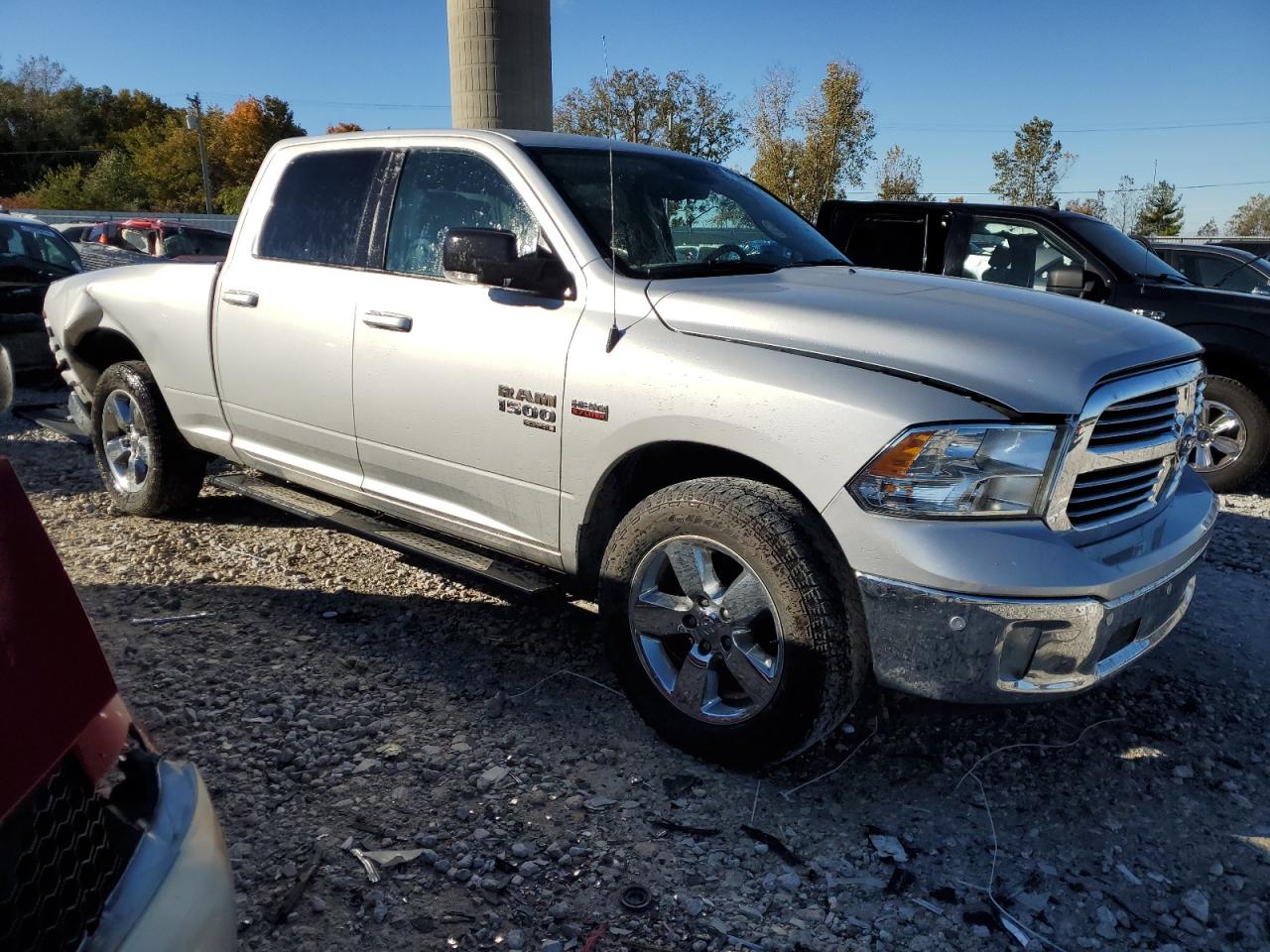 VIN 1C6RR7TT3KS530568 2019 RAM 1500 no.4