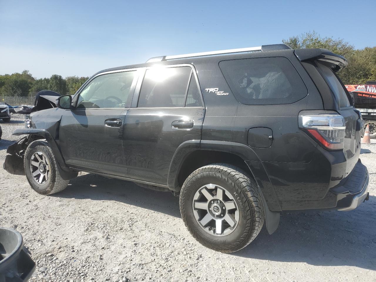 2017 Toyota 4Runner - Image 2