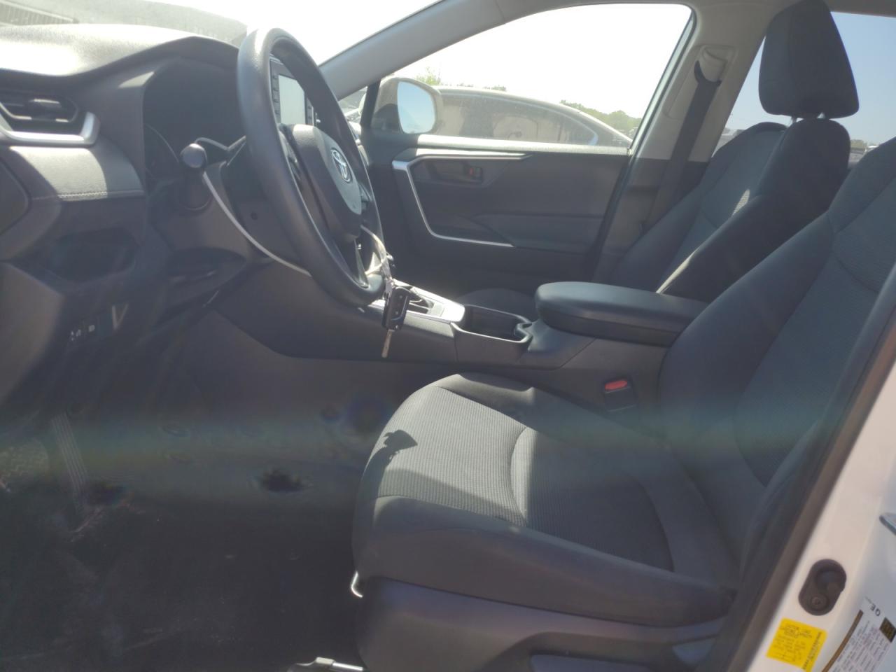 2019 Toyota RAV 4 - Image 7