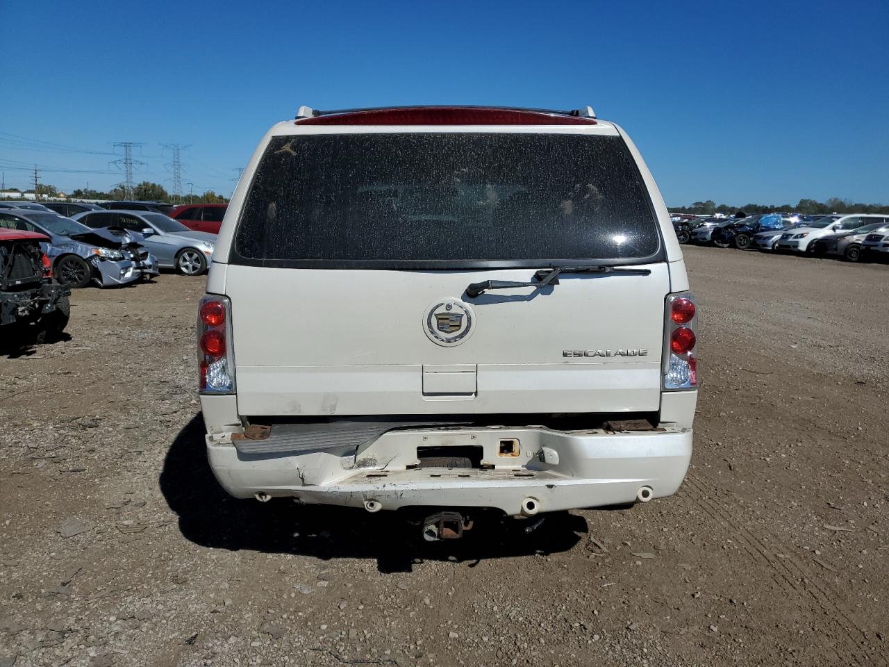 2002 Cadillac Escalade Luxury VIN: 1GYEK63N22R108624 Lot: 73468514