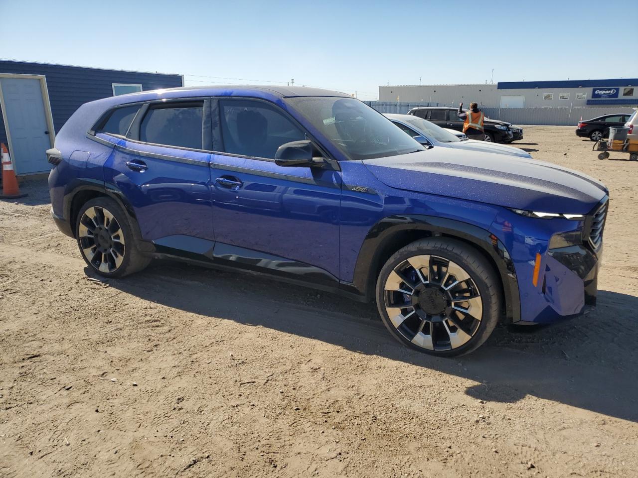 2023 BMW XM - Image 4