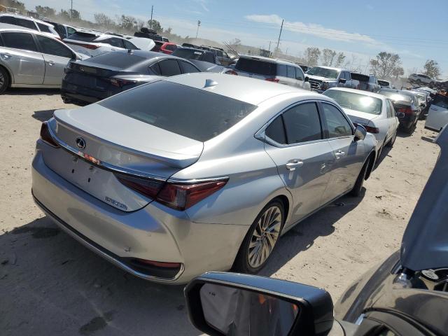 58AF21B13LU009681 Lexus ES300 ES 300H UL 3