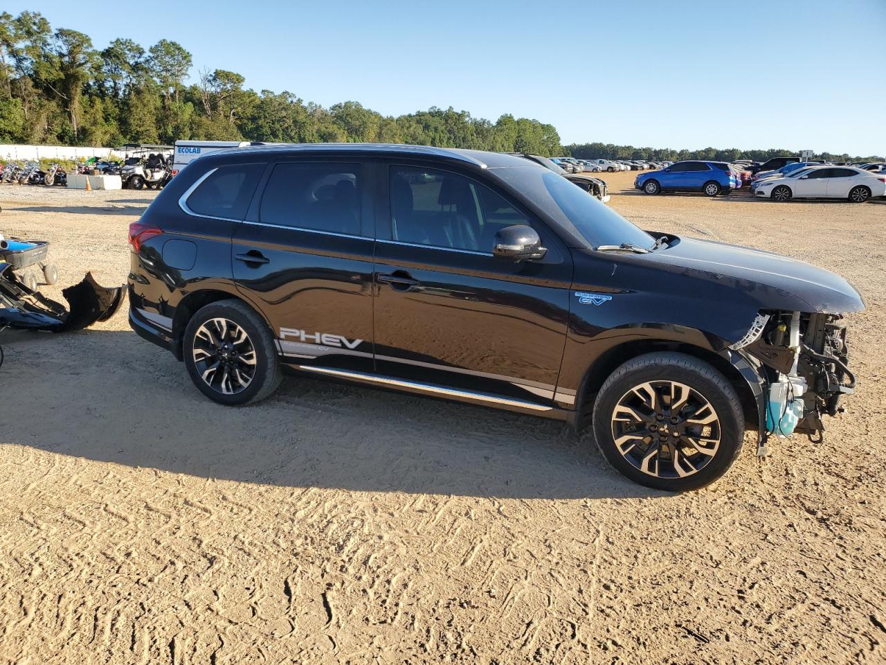2018 Mitsubishi Outlander - Image 4