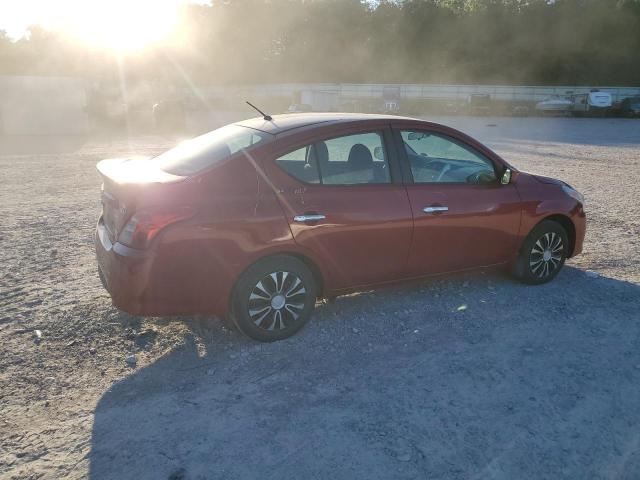  NISSAN VERSA 2015 Красный