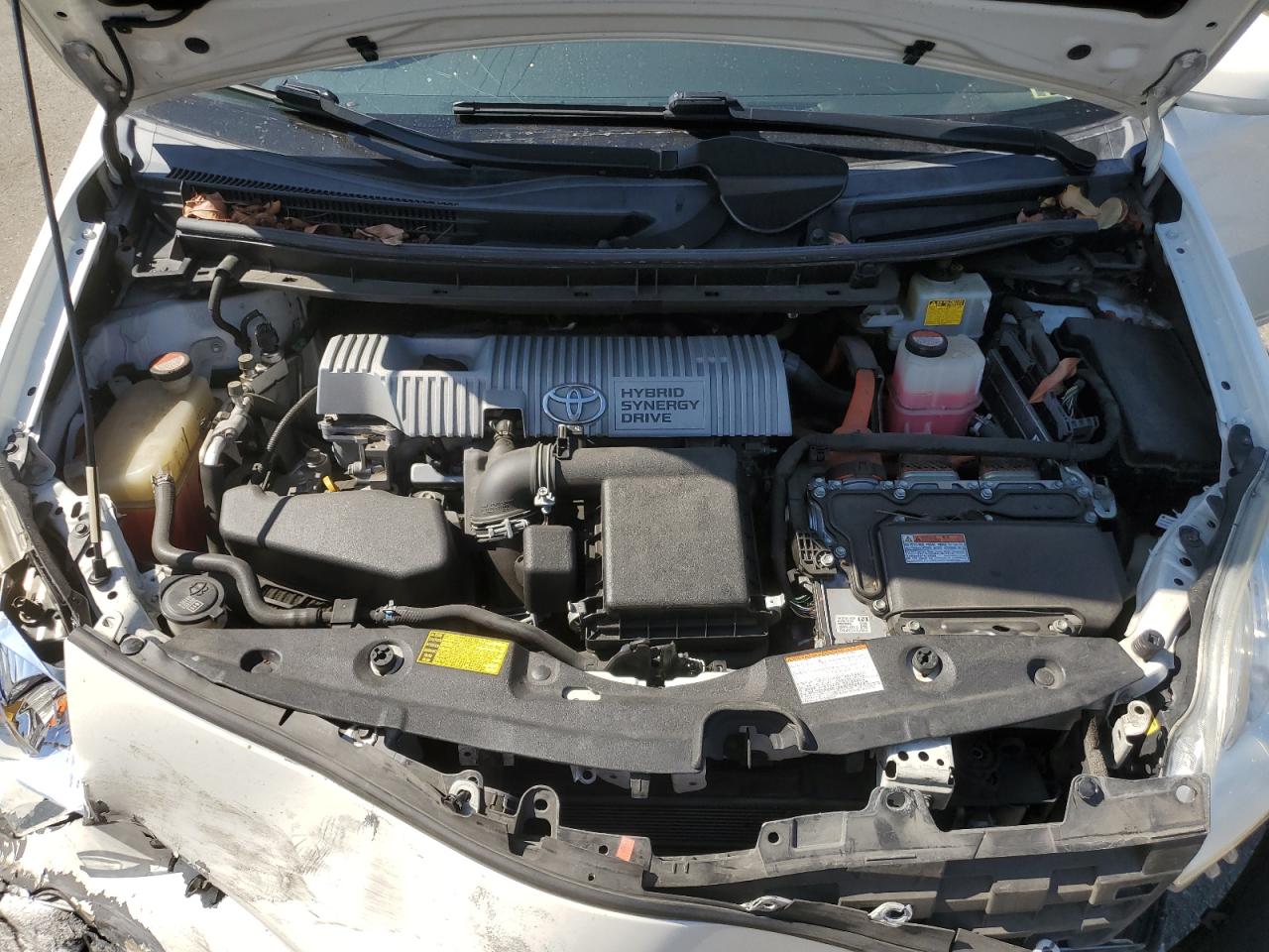 2015 Toyota Prius - Image 12