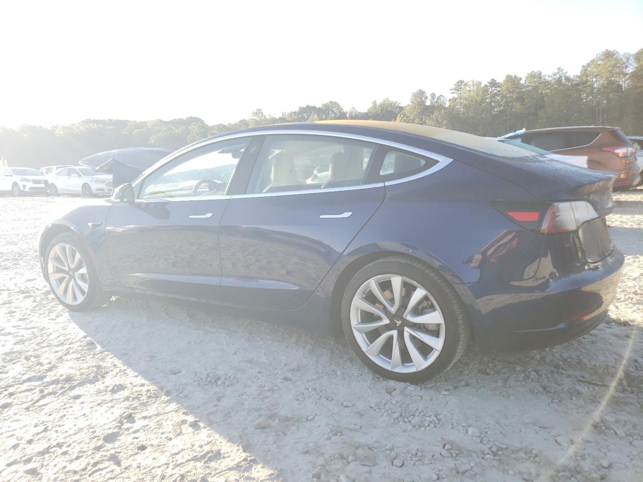 5YJ3E1EA5JF024951 2018 TESLA MODEL 3 - Image 2