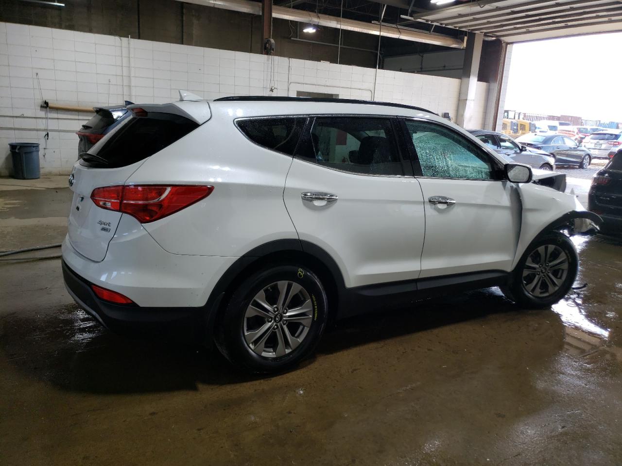 2016 Hyundai Santa Fe - Image 3