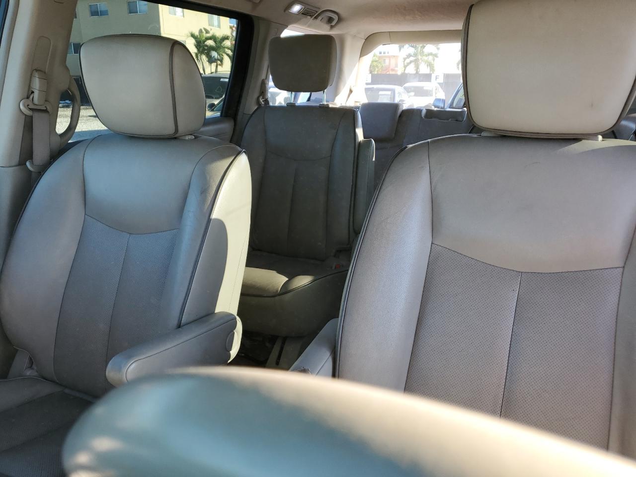 2013 Nissan Quest - Image 10