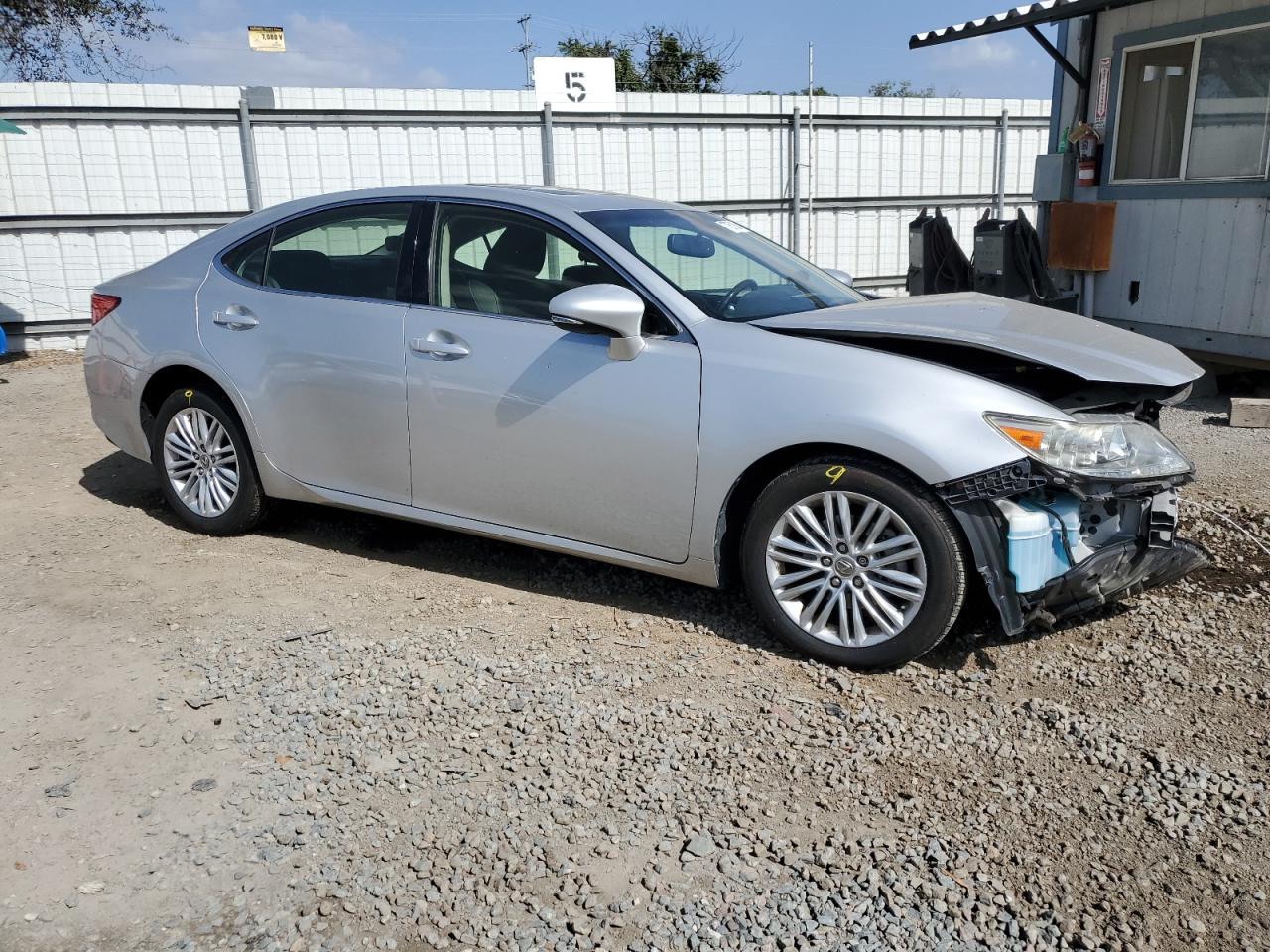 2013 Lexus ES - Image 4