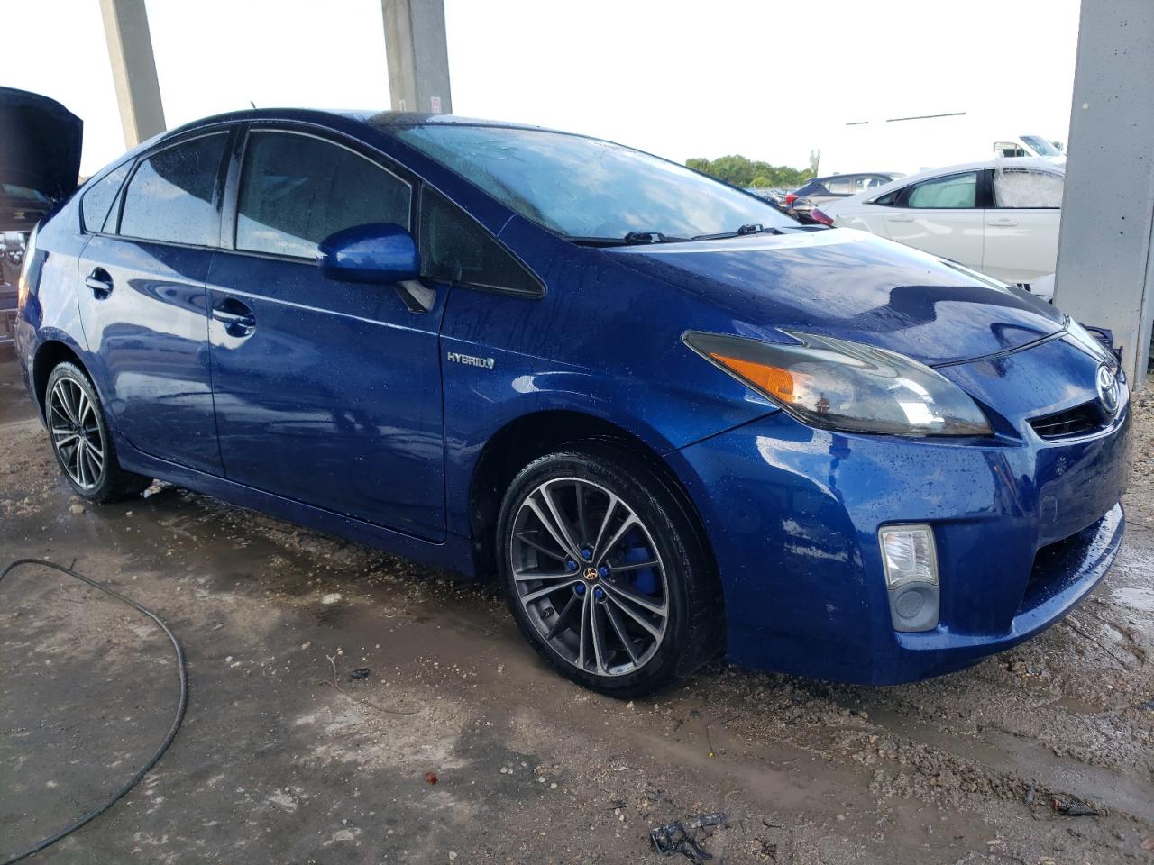 2010 Toyota Prius - Image 4