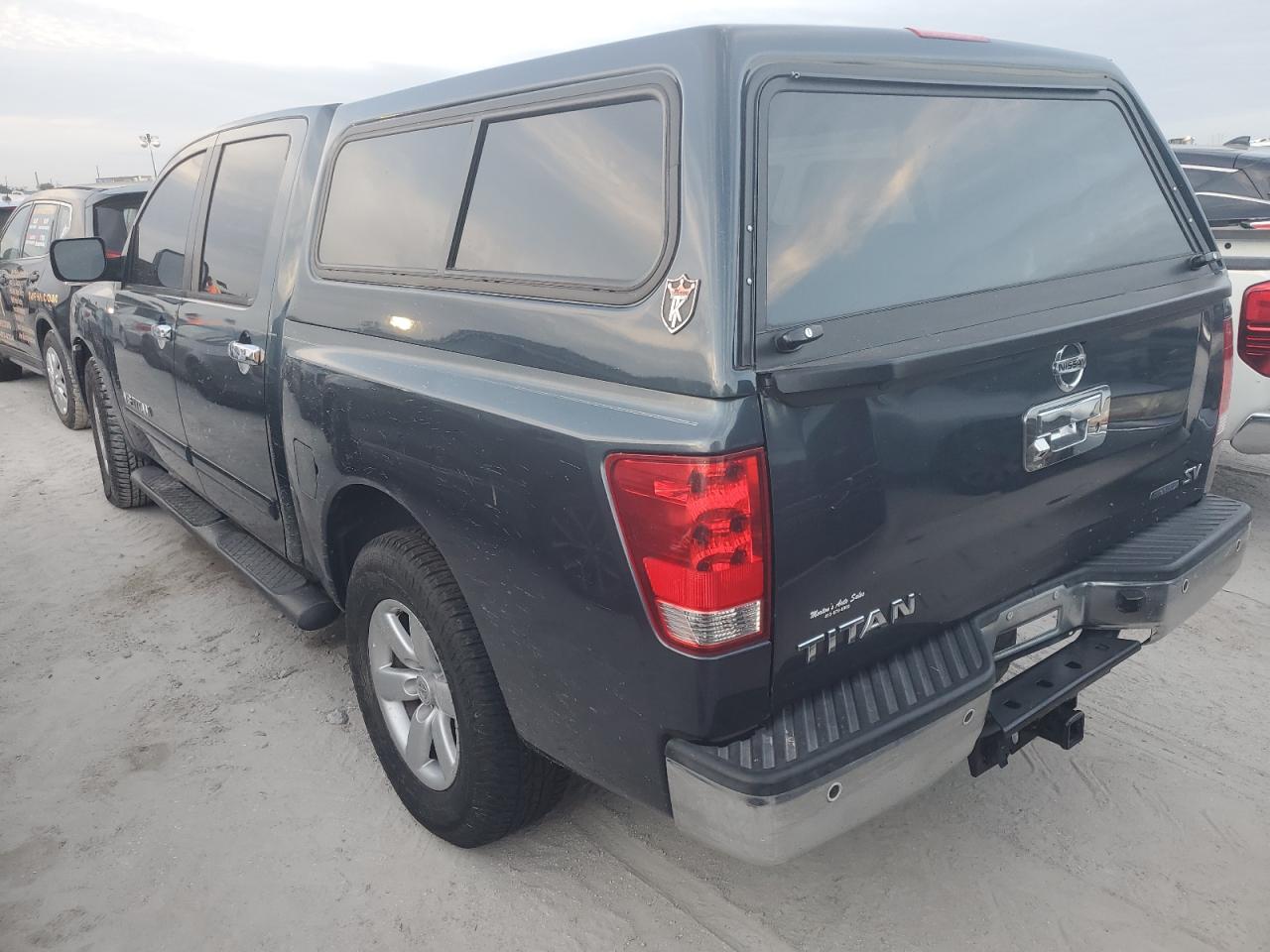 2014 Nissan Titan - Image 2