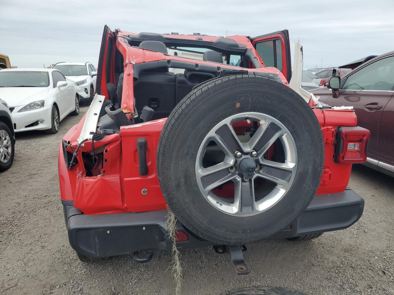 2018 Jeep Wrangler Unlimited Sahara VIN: 1C4HJXEG3JW103829 Lot: 76805844