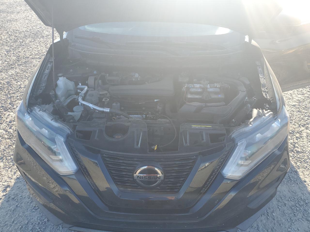 2020 Nissan Rogue - Image 12