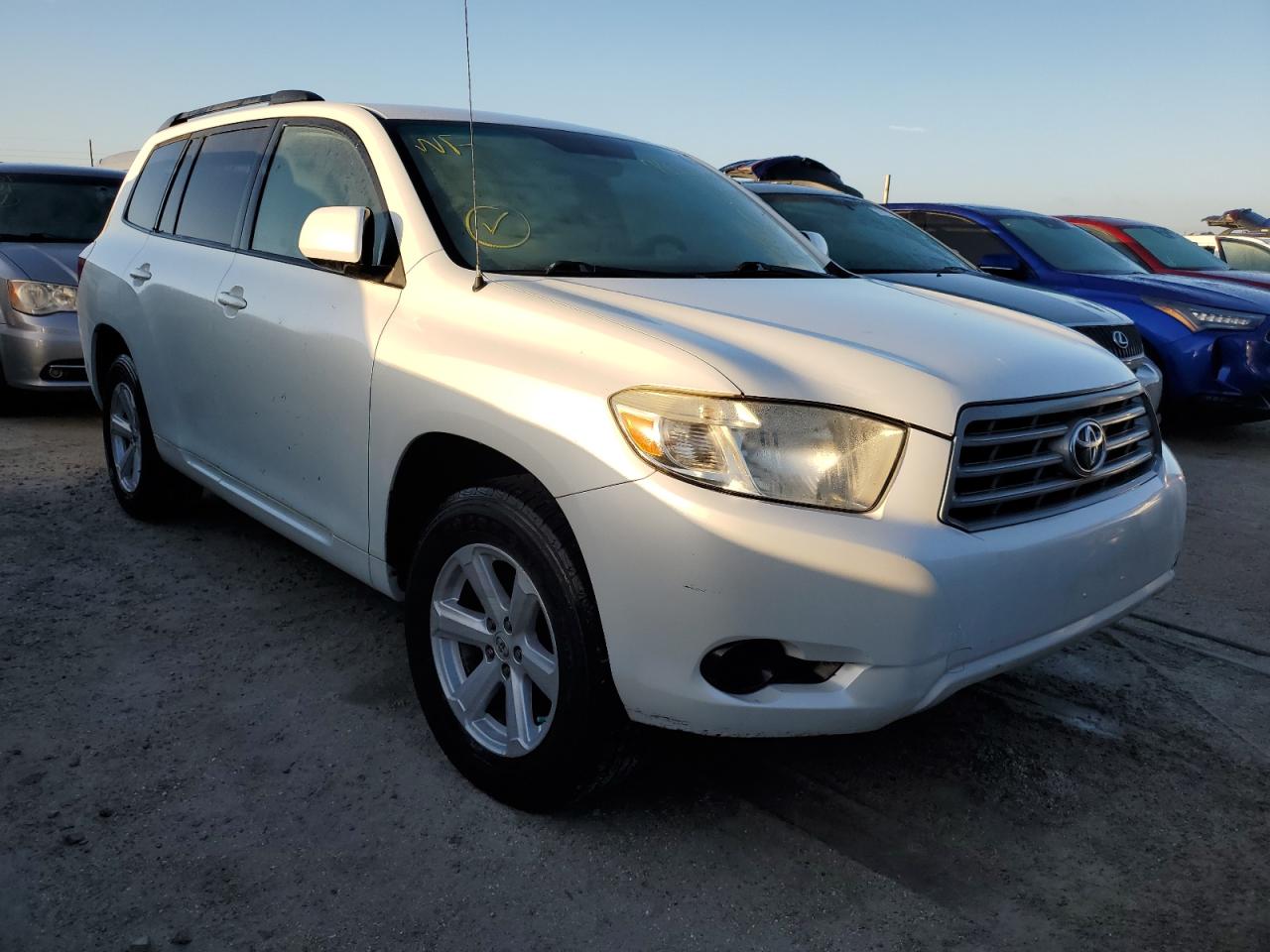 2010 Toyota Highlander - Image 4