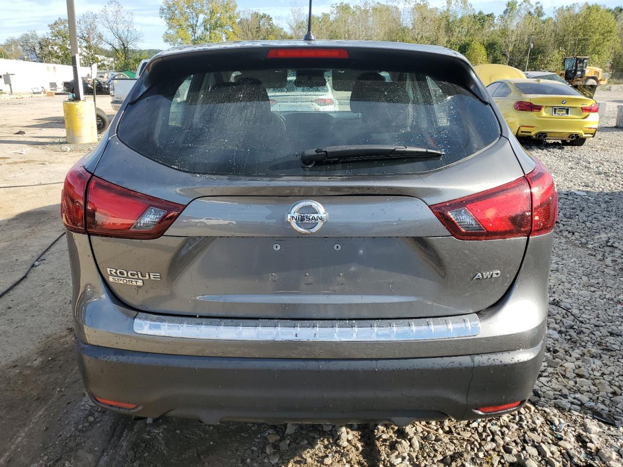 JN1BJ1CR8JW252926 2018 Nissan Rogue Sport S