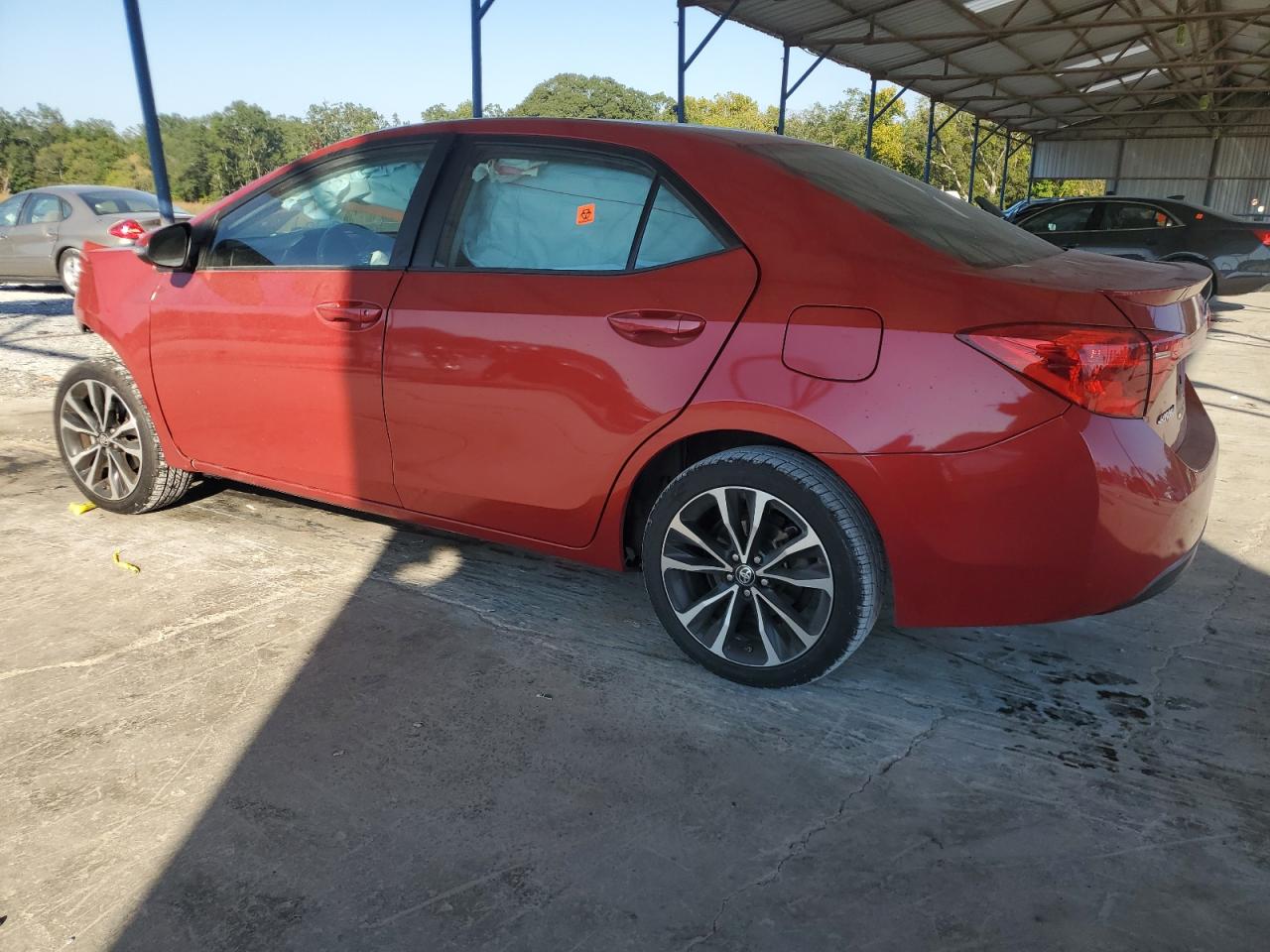 VIN 5YFBURHE6KP859748 2019 TOYOTA COROLLA no.2