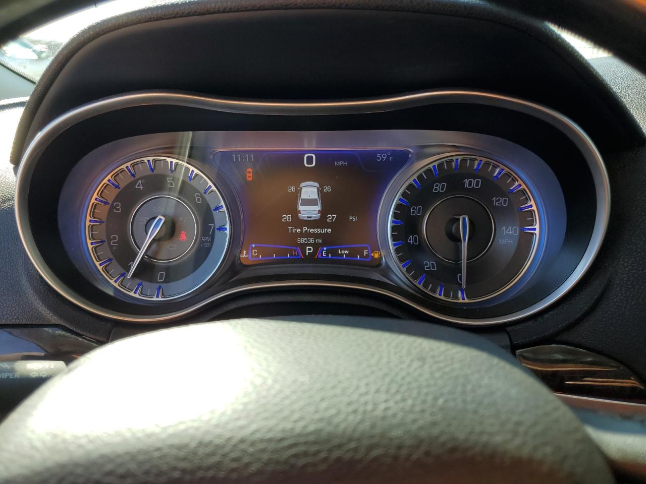 2019 Chrysler 300 - Image 9