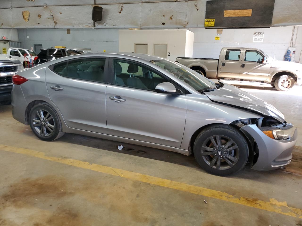 2017 Hyundai Elantra - Image 4