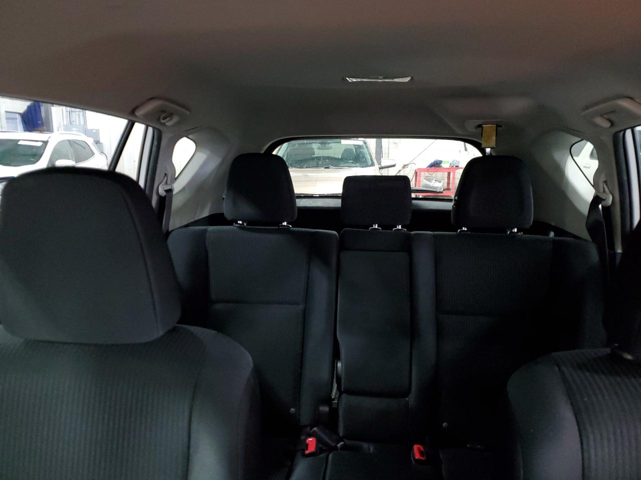 2015 Toyota RAV 4 - Image 10