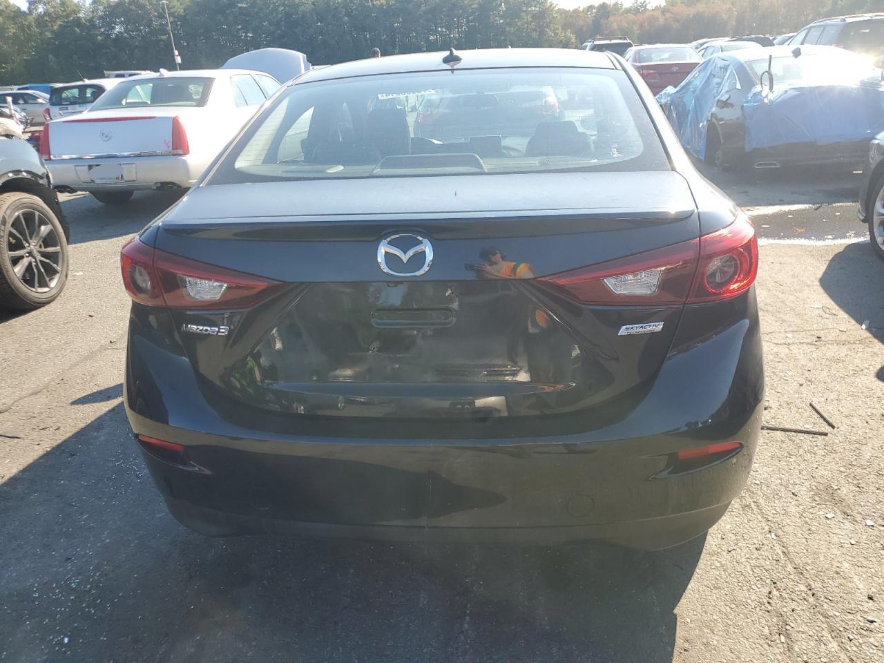 2014 Mazda 3 - Image 6