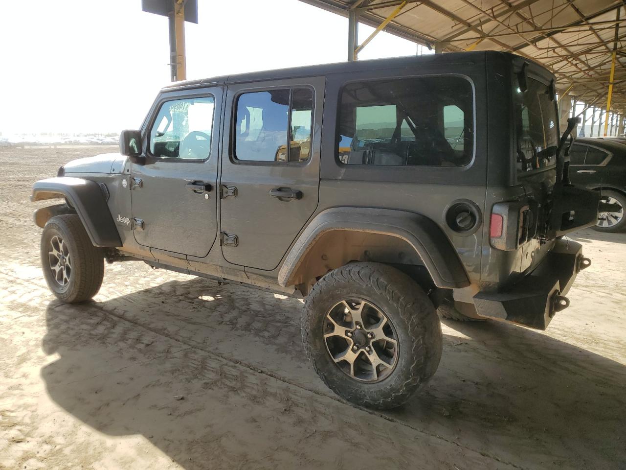 1C4HJXDN5JW282990 2018 JEEP WRANGLER - Image 2