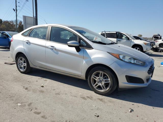  FORD FIESTA 2017 Silver