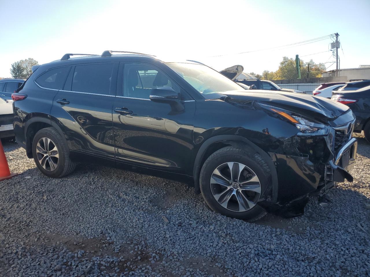 2020 Toyota Highlander - Image 4