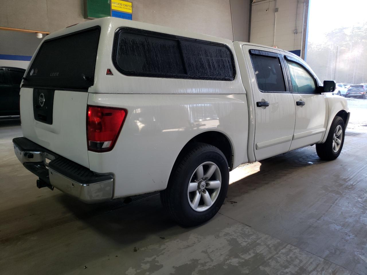 2012 Nissan Titan - Image 3