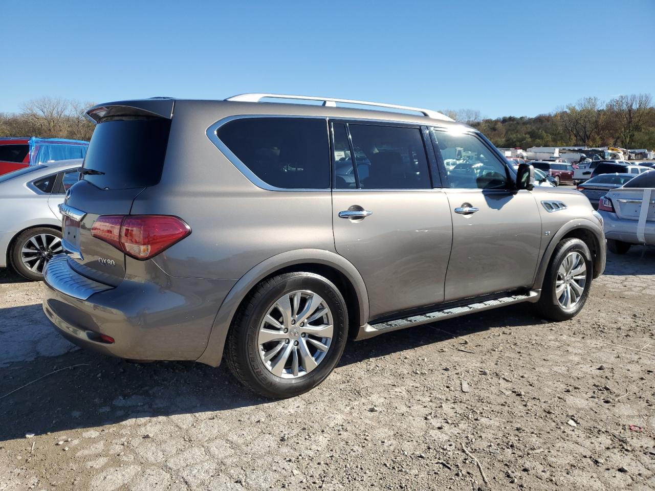 2015 Infiniti QX80 - Image 3