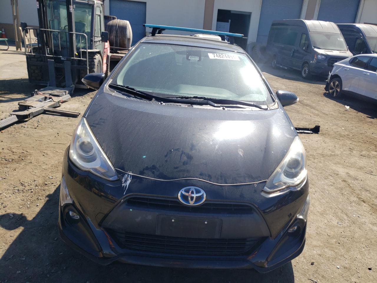 2017 Toyota Prius - Image 5