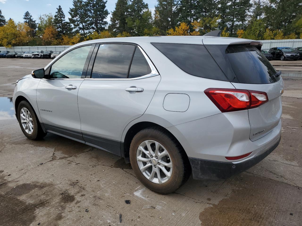 2018 Chevrolet Equinox - Image 2
