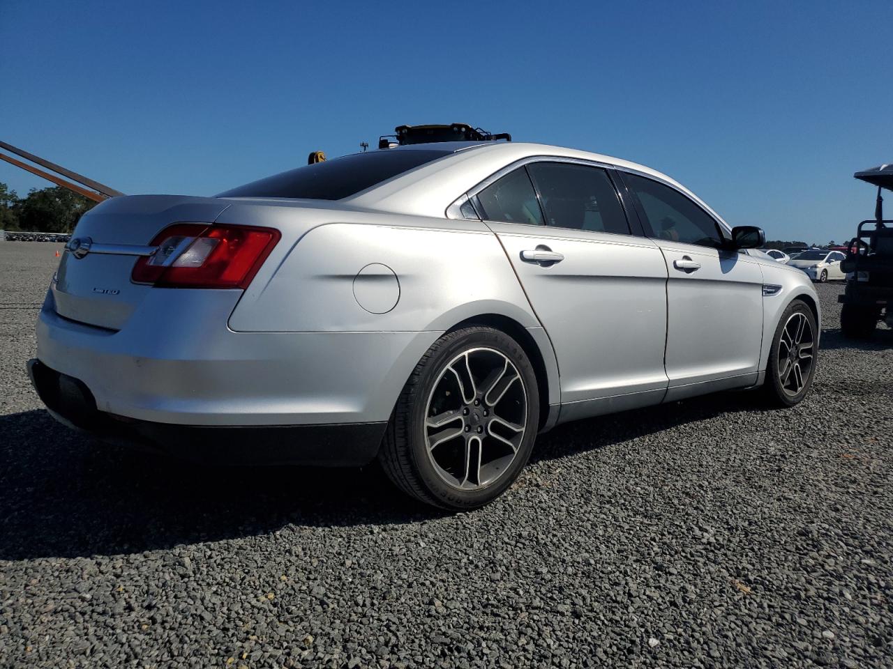 2011 Ford Taurus Limited VIN: 1FAHP2FW9BG133118 Lot: 76064824