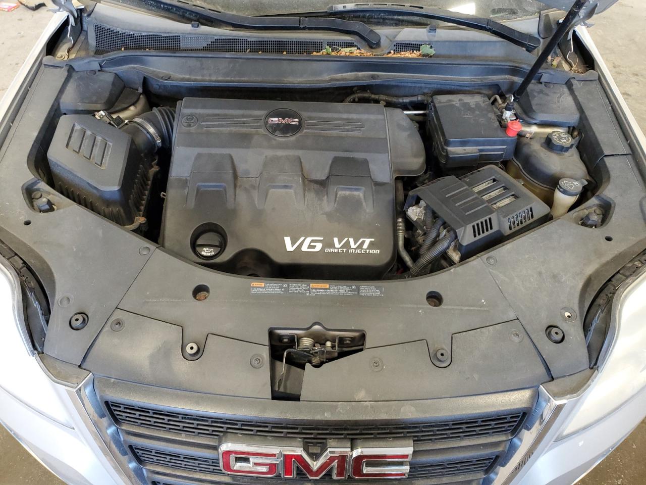 2010 GMC Terrain - Image 12