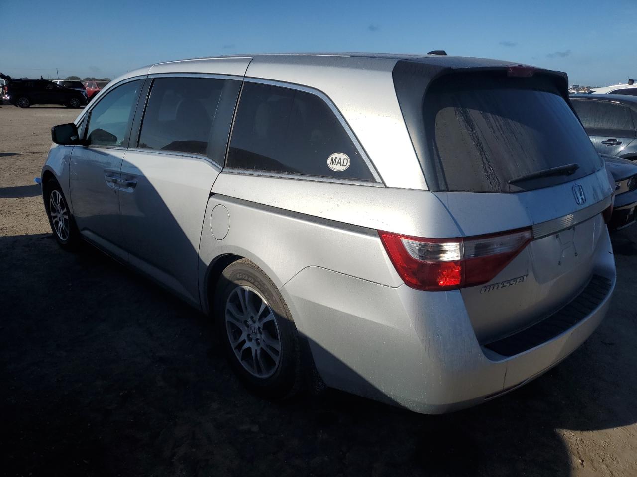 2011 Honda Odyssey - Image 2