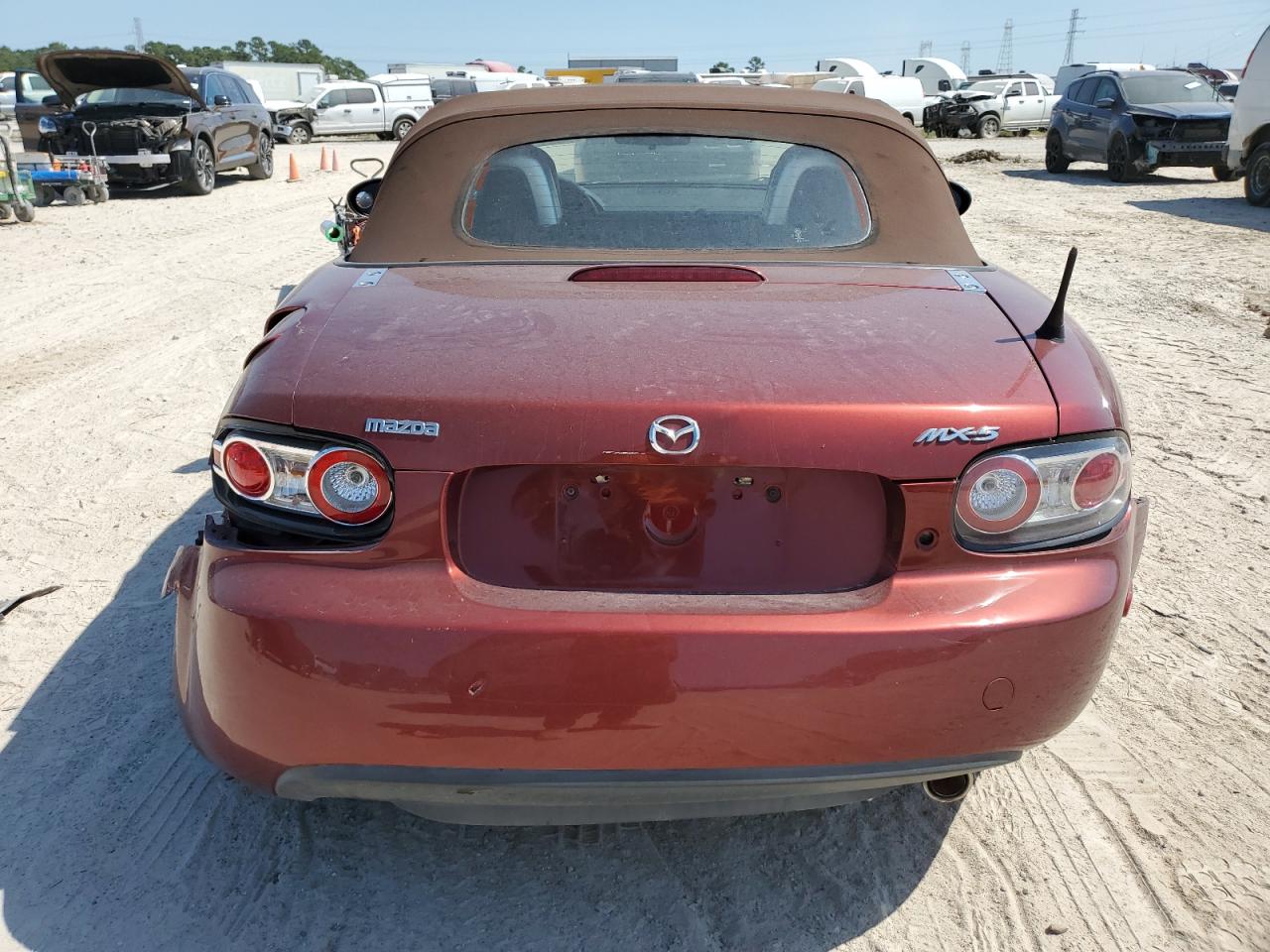 JM1NC25F270127574 2007 Mazda Mx-5 Miata