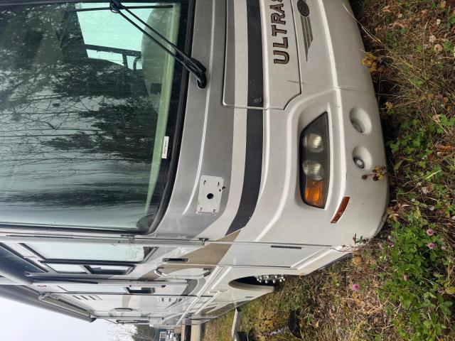 2003 FREIGHTLINER CHASSIS X LINE MOTOR HOME for sale at Copart AB - CALGARY