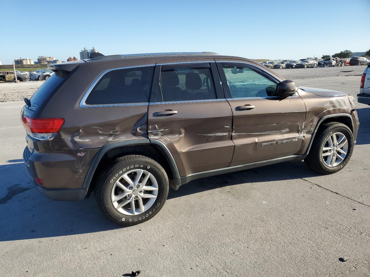 2017 Jeep Grand Cherokee - Image 3