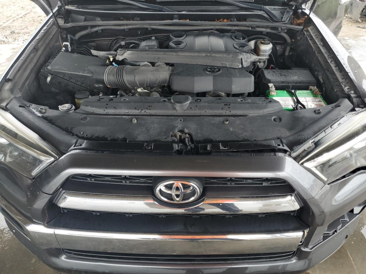 JTEZU5JR5G5147994 2016 Toyota 4Runner Sr5