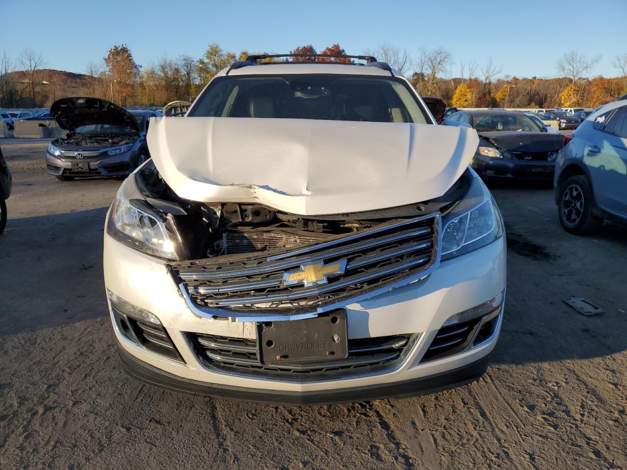 2015 Chevrolet Traverse - Image 5