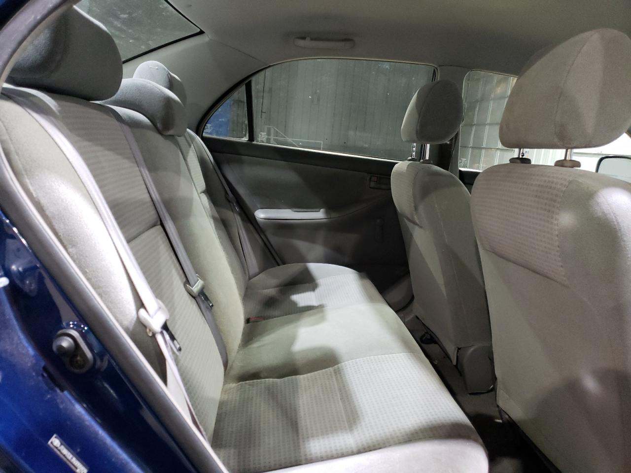 2005 Toyota Corolla - Image 10