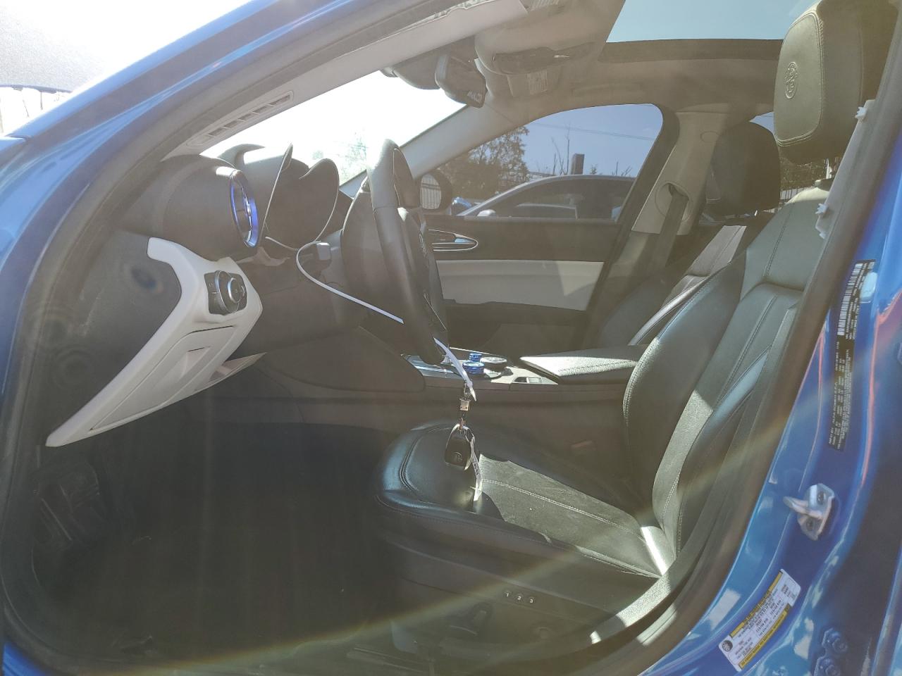 2019 Alfa Romeo Giulia - Image 7