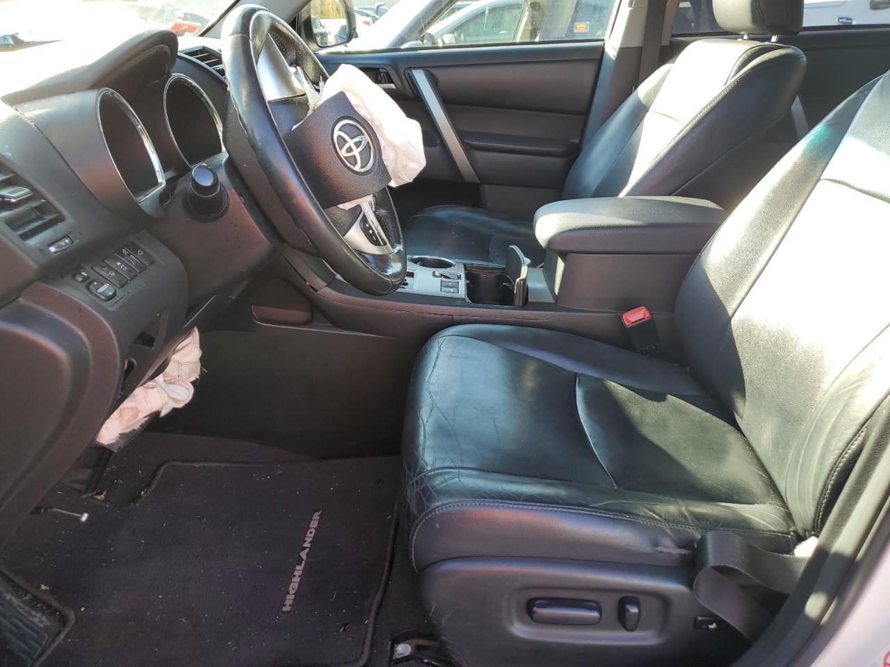 2012 Toyota Highlander - Image 7