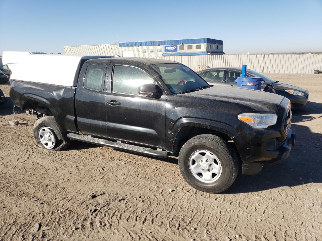 2017 Toyota Tacoma - Image 4