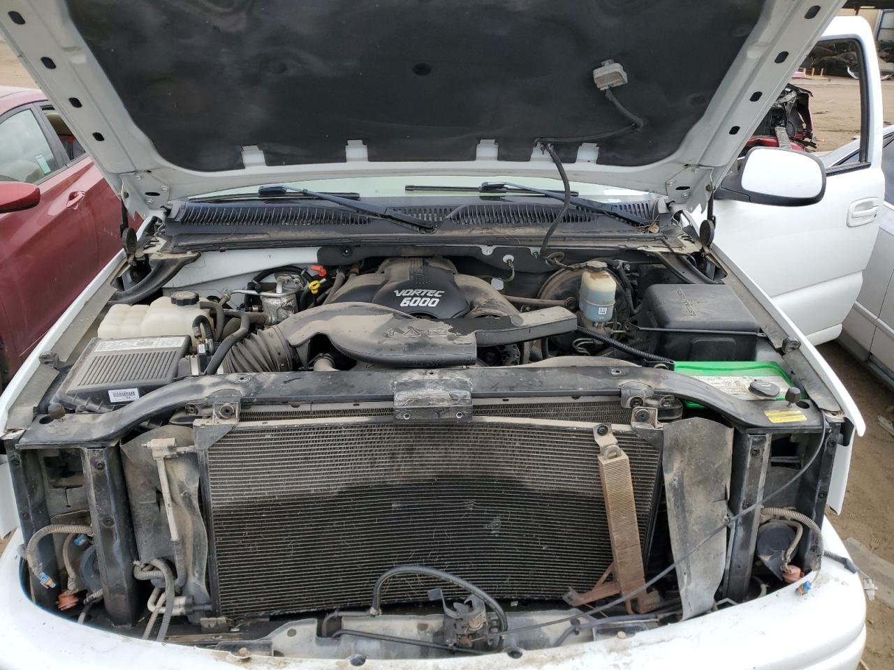 2002 GMC Yukon - Image 12
