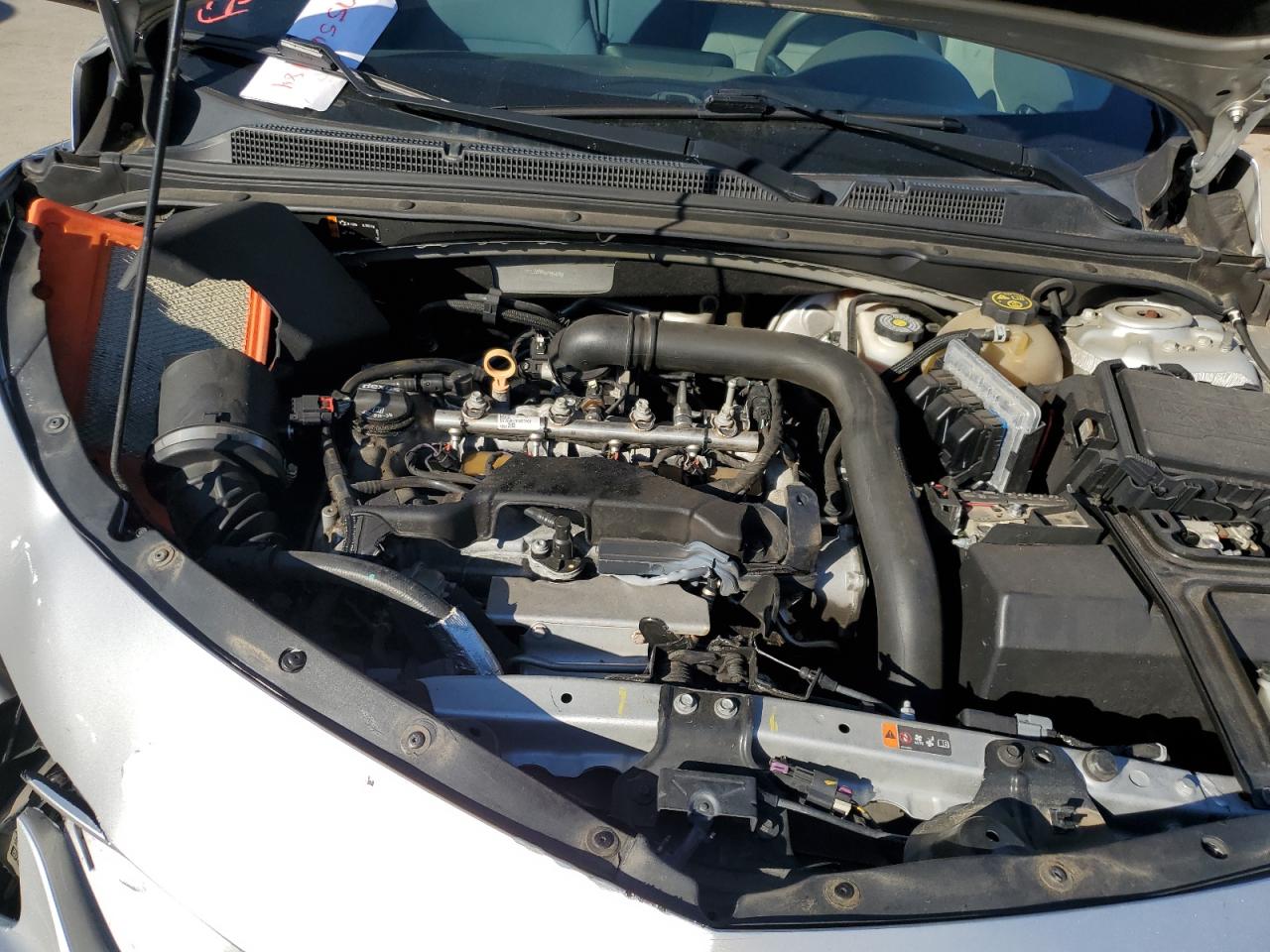 2016 Chevrolet Malibu - Image 12