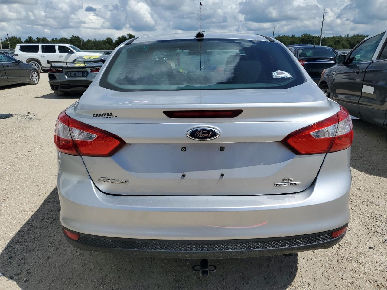 1FAHP3F2XCL476841 2012 Ford Focus Se