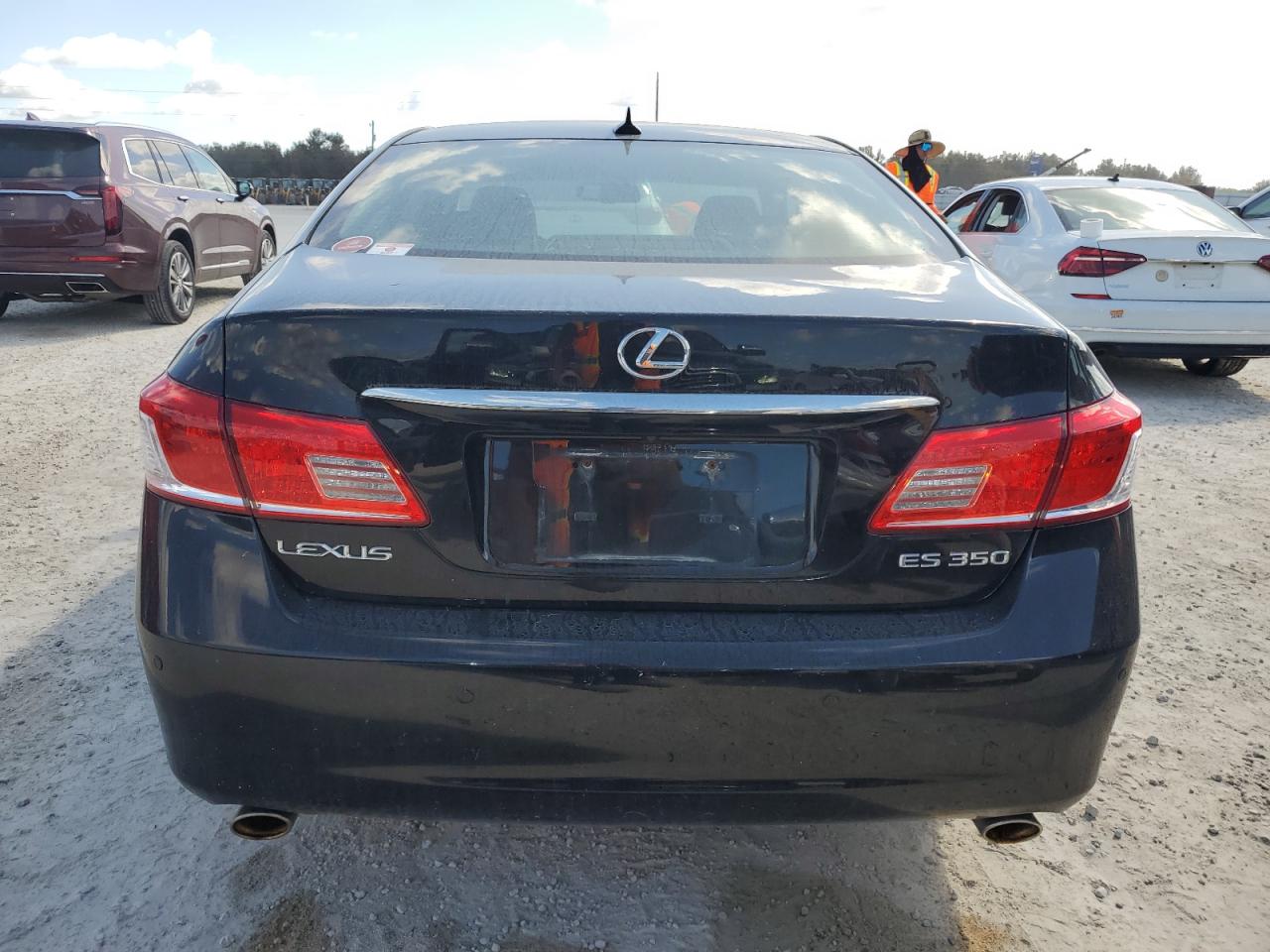 2011 Lexus ES - Image 6