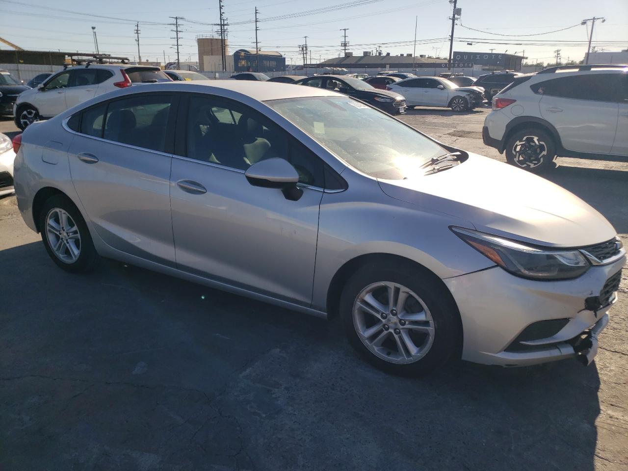 2018 Chevrolet Cruze - Image 4